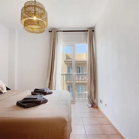 Luxury Ocean View شقة *